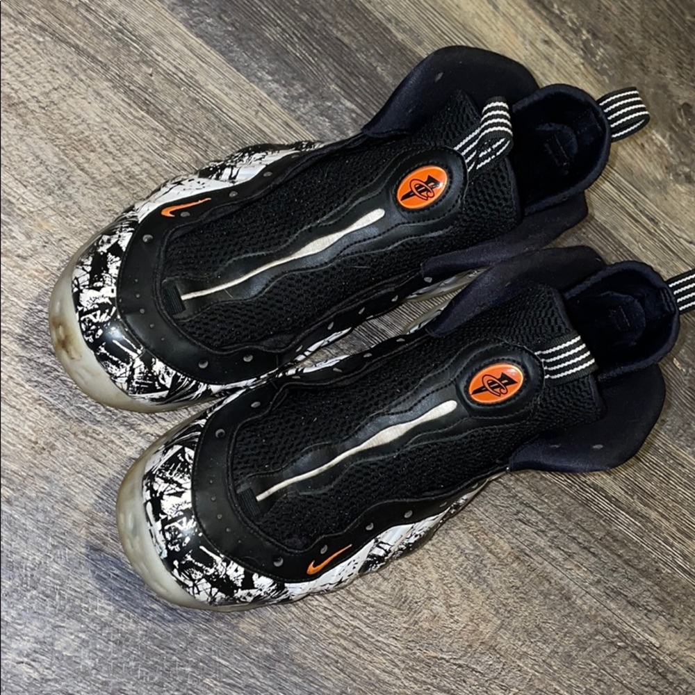 “Shattered Backboard” Air Foamposite Ones